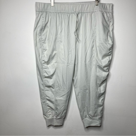 Zuda cityscape joggers size 2X - Picture 1 of 9
